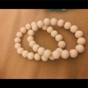 White beaded bracelet